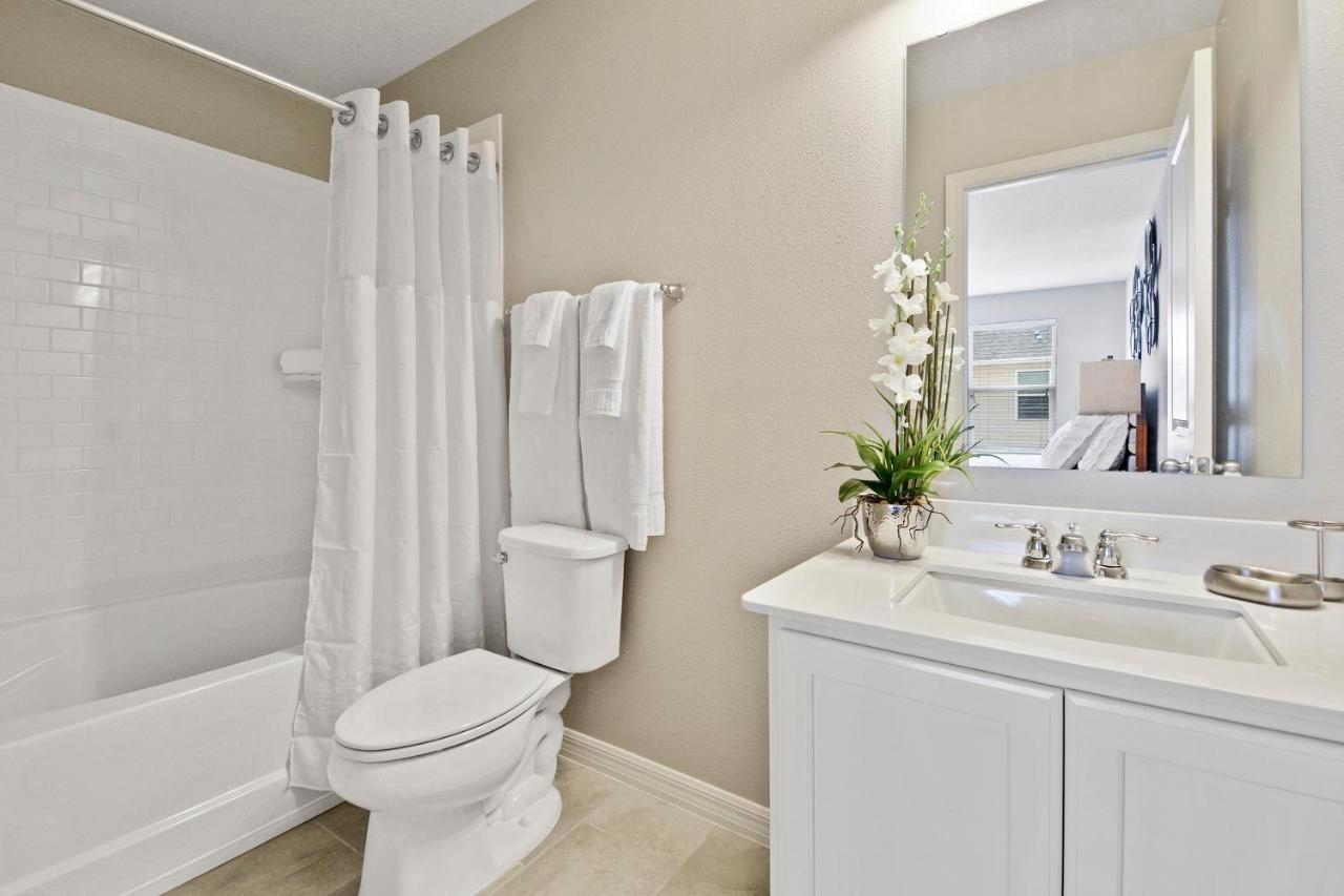 Stunning 4 Bd W/ Gameroom Close To 5110k Kissimmee