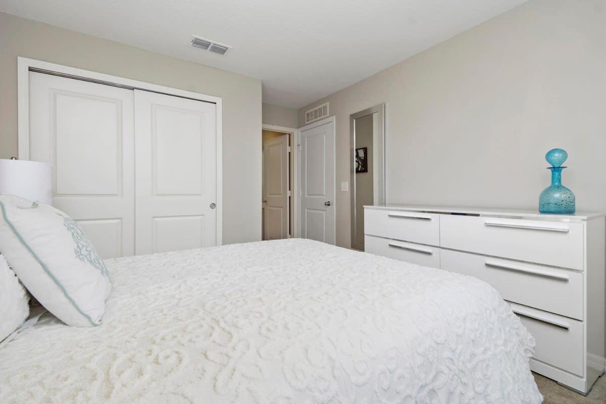 Hébergement de vacances Stunning 4 Bd W/ Gameroom Close To 5110k *