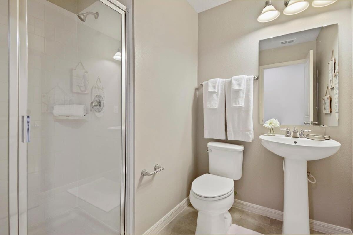 Stunning 4 Bd W/ Gameroom Close To 5110k *